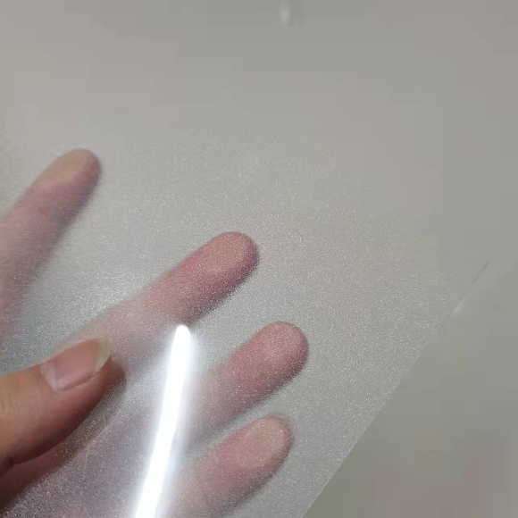 PVC单面光粗砂片材